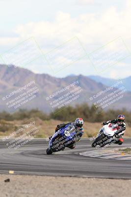 media/Nov-16-2025-Race Pace (Sun) [[8c5fa54630]]/Non Verified Riders (1st 20 Minutes)/5-Turn 15 (110pm)/